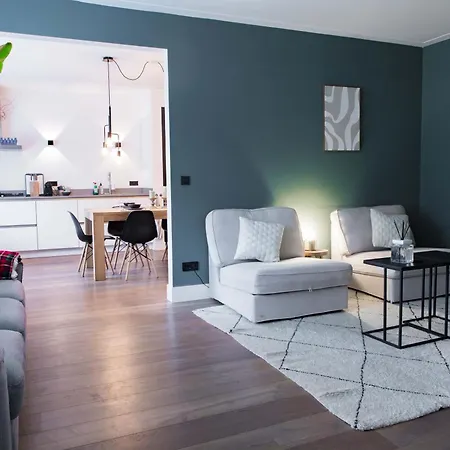 Apartmán Hip De Pijp 2br Ground-floor With Terrace & Garden In *