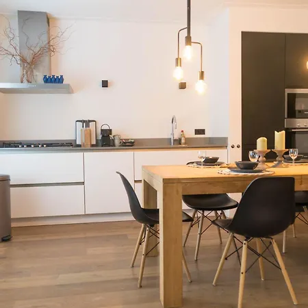 Hip De Pijp 2br Ground-floor With Terrace & Garden In *