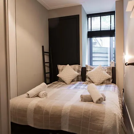 Apartment Hip De Pijp 2Br Ground-Floor With Terrace & Garden In Central Amsterdam